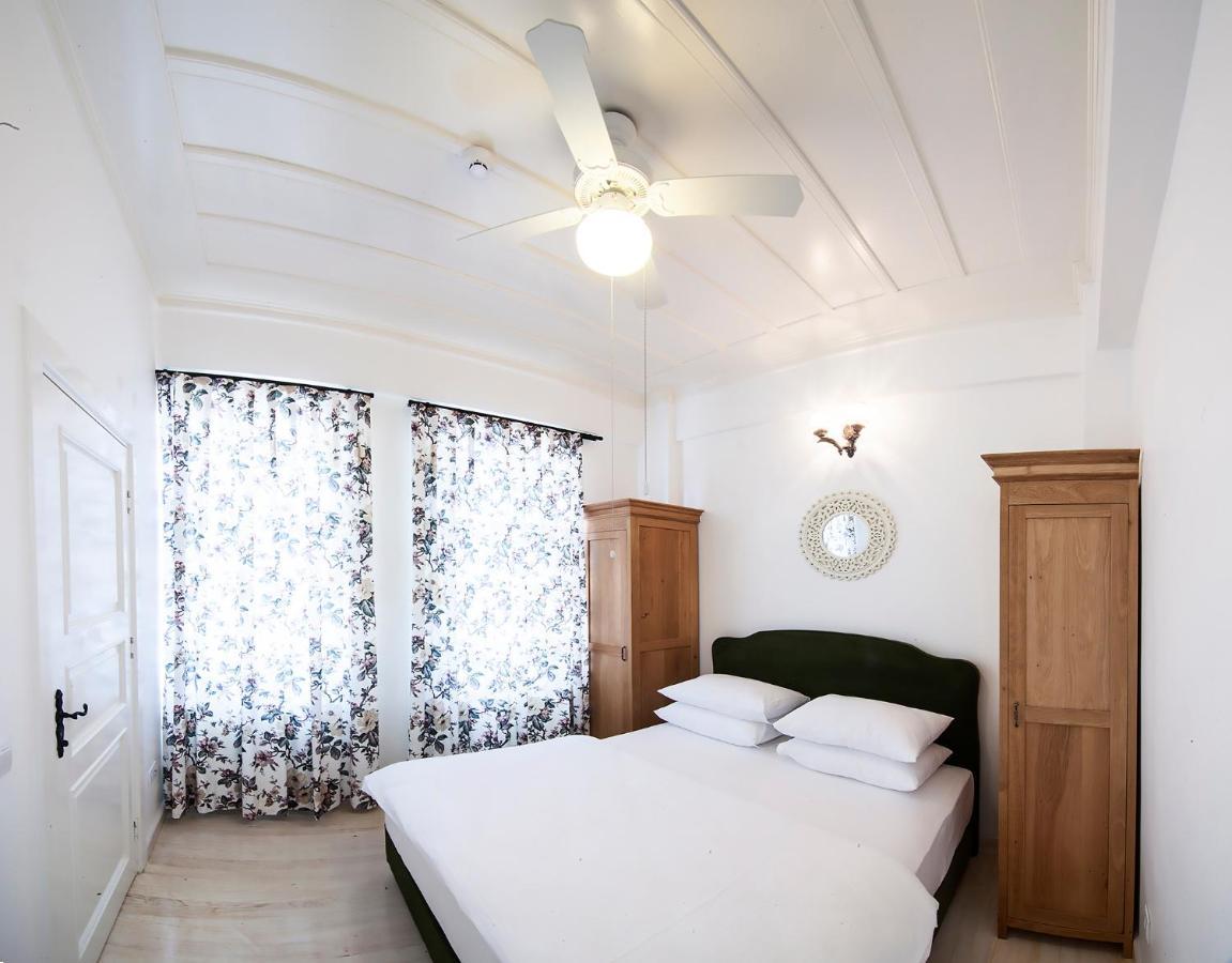 Quarante Hotel - Adult Only Bozcaada Exterior photo
